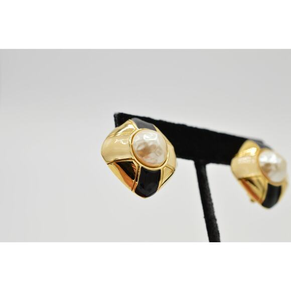 Givenchy Vintage Clip On Earrings Gold Black Enamel White Pearl Signed 1980s 9G - Picture 7 of 10